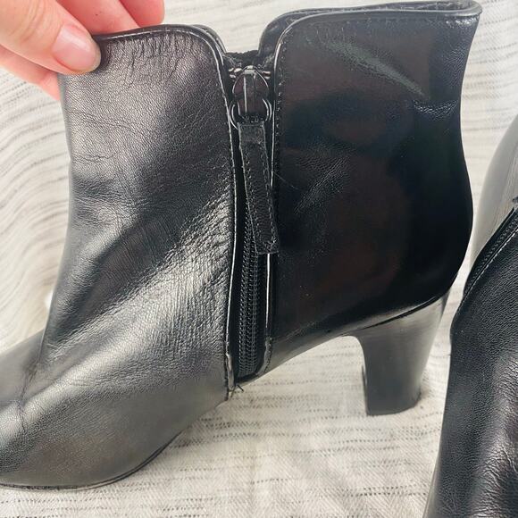Lauren Ralph Lauren Marcy Black Leather Heeled Ankle‎ Boots Size 8.5B - Picture 10 of 10